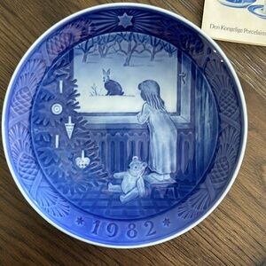 Royal Copenhagen China Christmas Motif